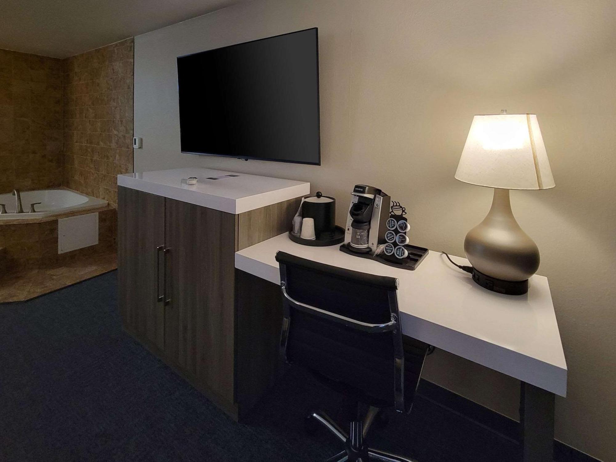 Red Lion Inn&suites
